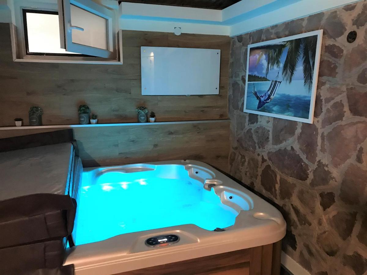 Balaton Wellness Tom Cat Nyaralo 1 Wellness Es 1 Gyermekbarat Apartmannal Kovagoors Buitenkant foto