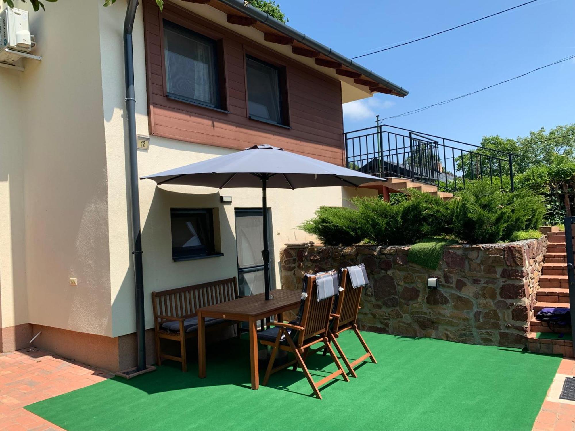 Balaton Wellness Tom Cat Nyaralo 1 Wellness Es 1 Gyermekbarat Apartmannal Kovagoors Buitenkant foto